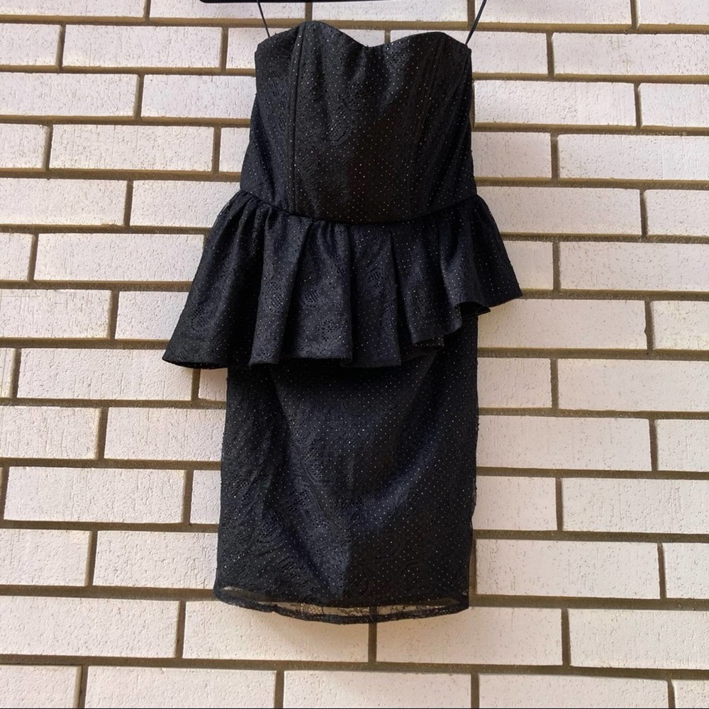 Alice+Olivia Jessie Lace overlay dot peplum strapless cocktail black dress-4 - Picture 12 of 12